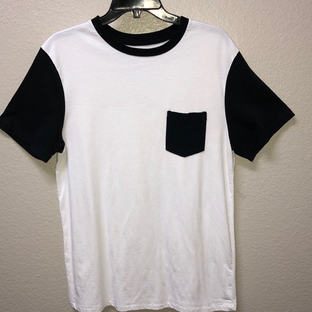 Hawk Short Sleeve Tee with Pocket
